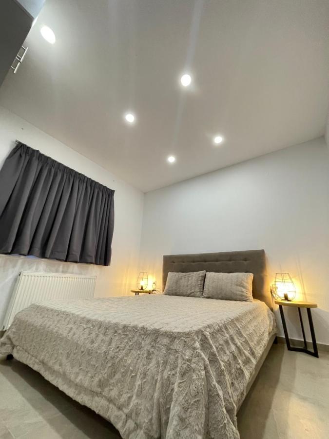 Central Luxury Apartment In Paralia Ofryniou Офринион Екстериор снимка